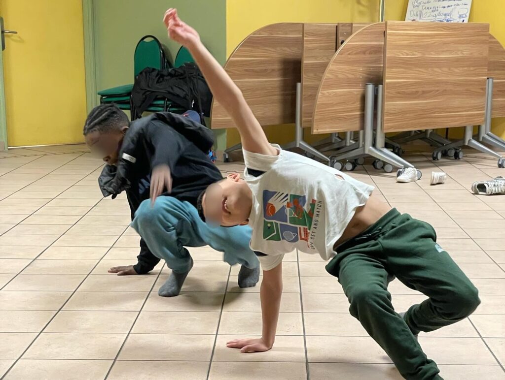 Des cours de danses urbaines pour les enfants avec S.W.A.G. Studio